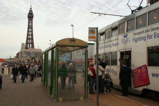 Blackpool Tramway tram stop at Central Pier