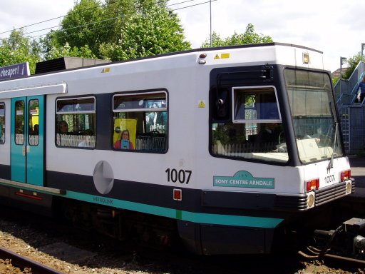 Metrolink tram 1007 at Timperley stop