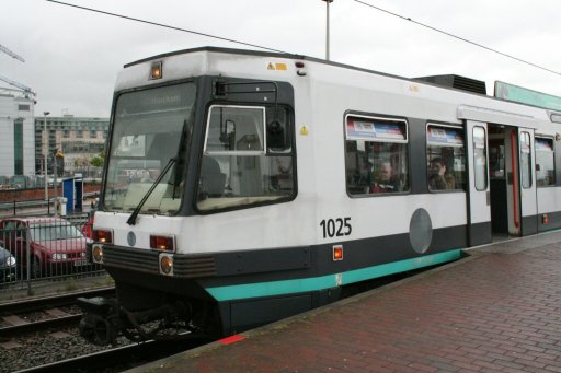 Metrolink tram 1025 at G-Mex stop