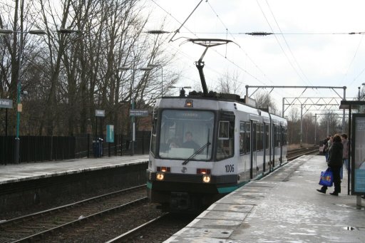 Metrolink tram 1006 at Old Trafford stop