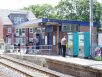 thumbnail picture of Metrolink stop at Navigation Road