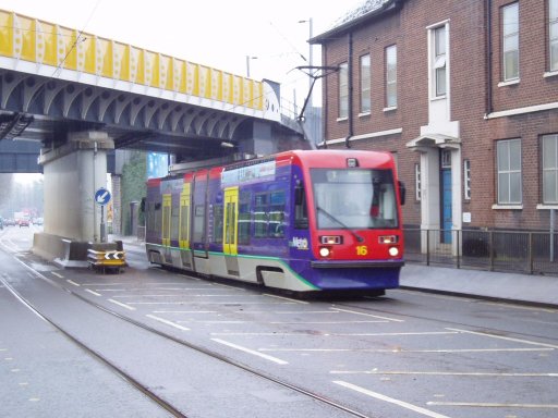 Midland Metro tram 16 at Bilston Road