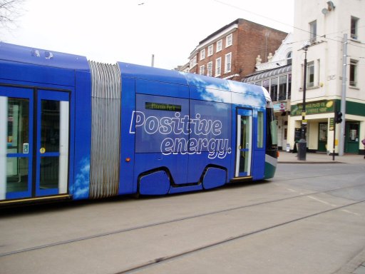 Nottingham Express Transit tram 201 at Beastmarket Hill