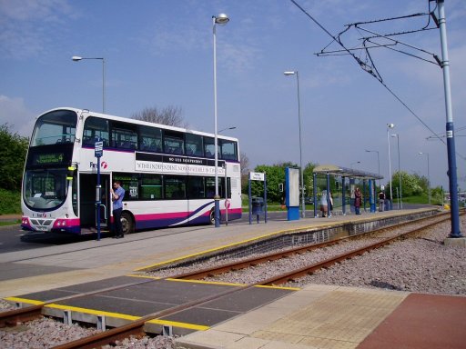 Sheffield Supertram tram stop at Halfway