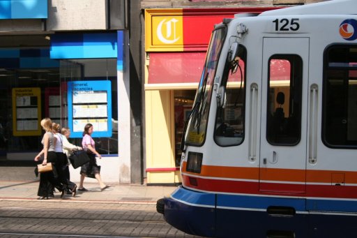 Sheffield Supertram tram 125 at High Street