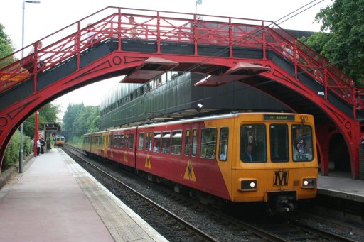 Tyne and Wear Metro unit 4070 at South Gosforth station