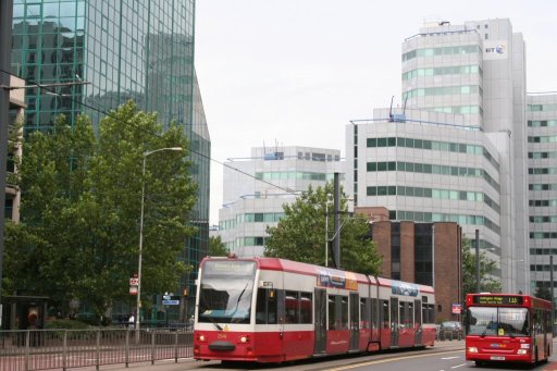 Croydon Tramlink croydon road at Wellesley Road