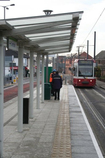 Croydon Tramlink tram stop at Centrale