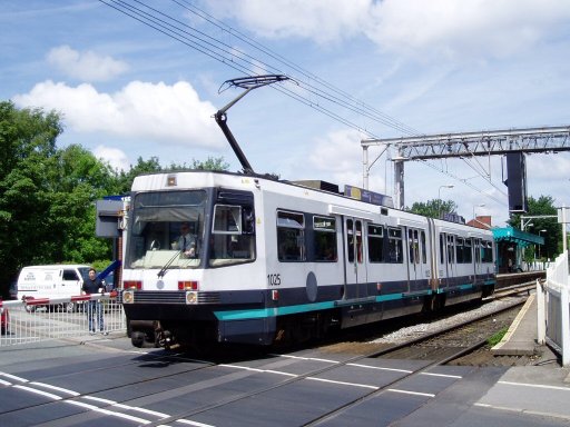Metrolink tram 1025 at Navigation Road stop