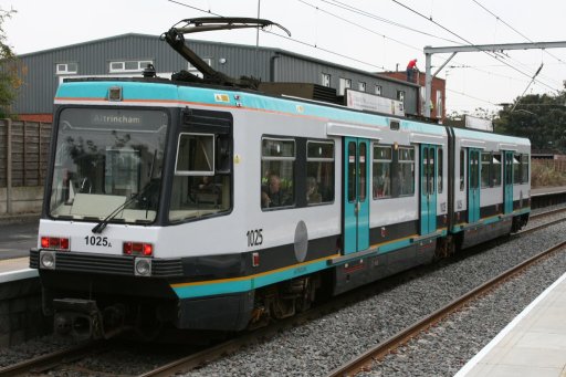 Metrolink tram 1025 at Dane Road stop