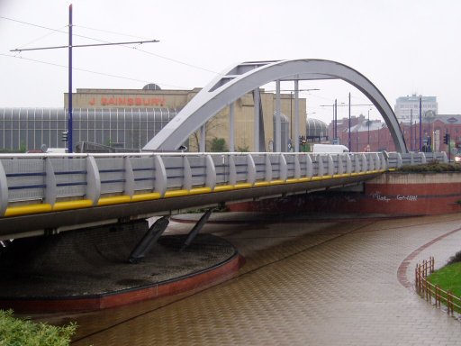 Midland Metro Line One at Wishbone Bridge