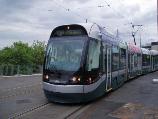 Nottingham Express Transit tram 205 at Collin Street viaduct