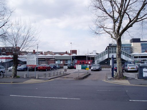 Nottingham Express Transit tram stop at Nottingham Station