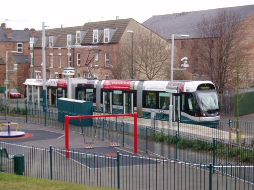 Nottingham Express Transit tram 204 at Shipstone Street stop