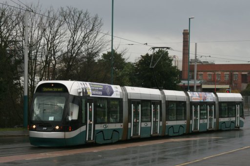Nottingham Express Transit tram 212 at Wilkinson Street
