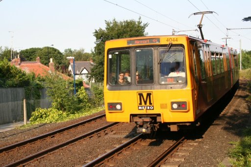 Tyne and Wear Metro unit 4044 at Bank Foot