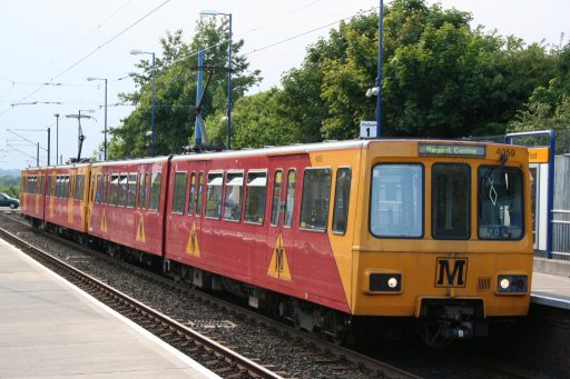 Tyne and Wear Metro unit 4059 at Bank Foot station